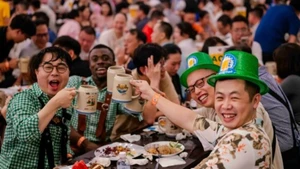 L’Oktoberfest célèbre les 50 ans des relations Vietnam-Allemagne