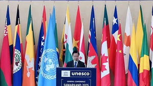 Le vice-ministre Ngo Le Van a prononcé un discours de politique générale lors de la session plénière de la 43e Conférence générale de l'UNESCO. (Source : Ambassade du Vietnam en Ouzbékistan)