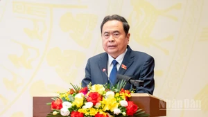 Le président de l'Assemblée nationale, Tran Thanh Man, préside la Conférence de bilan sur le travail de prévention et de lutte contre la corruption, le gaspillage et les phénomènes négatifs