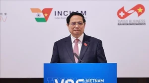 Le Premier ministre participe au Forum d'affaires du Vietnam 2025