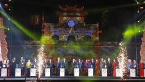 Cérémonie d'ouverture du Festival international pour la préservation et le développement des villages artisanaux 2025. Photo: VNA