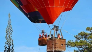 Du 24 au 26 octobre, la province de Lâm Dông deviendra une destination culturelle et touristique de choix avec l'inauguration de la Fête des montgolfières et des arts 2025. Photo: comité d'organisation