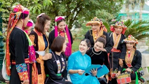 L’Union des femmes à tous les niveaux accompagne les femmes des minorités ethniques et des régions montagneuses dans le développement économique. Photo: PNVN