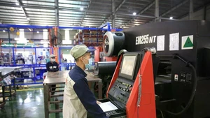 Système de machines de haute technologie de la société par actions Asia Industrial Engineering (district de Thuong Tin). Photo : hanoimoi.