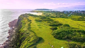 Le film « Toi thay hoa vang tren co xanh » a réveillé le tourisme de Phu Yen. Photo : laodong.