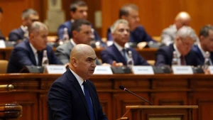 Le nouveau Premier ministre roumain Ilie Bolojan. Photo : Xinhua/VNA.