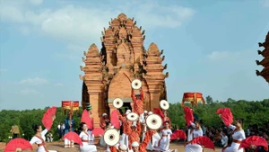 Grande fête de l’année de l'ethnie Chăm pratiquant le Brahmanisme à Binh Thuan, la fête Katé a lieu chaque année en octobre (début du 7e mois du calendrier Cham). Photo : baodantoc.