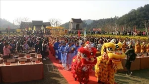 Ouverture de la fête printatière du site de Yen Tu. Photo : VNA.