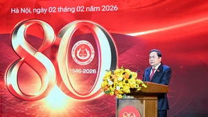 Le membre du Bureau politique et président de l’Assemblée nationale, Tran Thanh Man, s'exprime lors de l'événement. Photo: NDEL