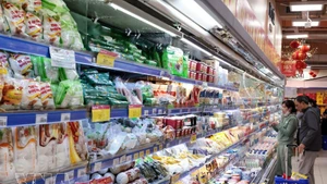 Le marché national est globalement revenu à un fonctionnement normal. Photo : VNA.