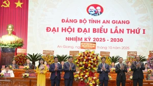 Le premier Congrès de l'organisation du Parti de la province d’An Giang pour le mandat 2025-2030. Photo : VNA.