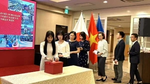 Les délégués lors de la cérémonie de lancement de la collecte. (Photo : VOV)