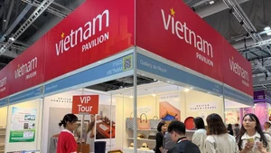Le stand du Vietnam au Salon international des sources d’approvisionnement mondiales 2025 (Global Sources 2025). Photo : VNA.