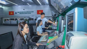 Garantir la sécurité absolue des opérations aériennes au service du XIVᵉ Congrès national du PCV