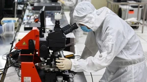 Laboratoire de semi-conducteurs dans la zone de haute technologie de Ho Chi Minh-Ville. Photo : Vnexpress.