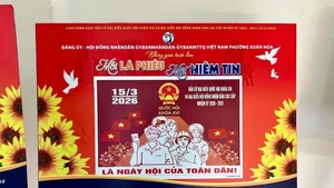 Le quartier de Xuan Hoa, à Ho Chi Minh-Ville, organise l’exposition « Chaque bulletin, une confiance ». Photo : PLO.