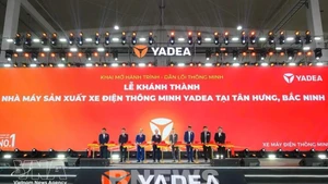 Le 1er mars, YADEA Vietnam a inauguré, pour la première phase, son usine intelligente située dans la zone industrielle de Tan Hung, à Bac Ninh. Photo : VNA.
