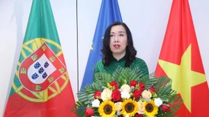 La vice-ministre des Affaires étrangères du Vietnam, Le Thi Thu Hang, lors de la cérémonie d’inauguration de l’ambassade du Portugal, tenue le 27 février à Hanoï. Photo : Baoquocte.