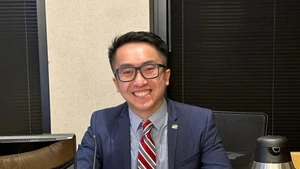 Kenny Nguyen est devenu le premier Américain d’origine vietnamienne à être nommé à la Chambre des représentants de l’État du Colorado. Photo : Vnexpress.