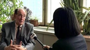 Le professeur et docteur en économie Georgy Toloraia, directeur exécutif du Comité national d’études sur les BRICS et directeur du Centre de stratégie russe en Asie de l’Institut d’économie de l’Académie des sciences de Russie. Photo : VNA.