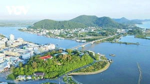 An Giang dispose d’atouts réunissant mer, frontière et arrière-pays. Photo : VOV.