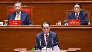 Le ministre de la Culture, des Sports et du Tourisme, Nguyen Van Hung, présente son intervention. Photo : VNA.