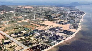 Vue aérienne du site où sera construite la centrale nucléaire de Ninh Thuân 1, dans la commune de Phuoc Dinh, province de Khanh Hoa. Photo : VNA.