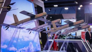 Des drones fabriqués au Vietnam en exposion au Salon international de la défense 2024. Photo : VietnamPlus.