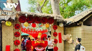 Le village artisanal « gio cha » Uoc Le célèbre sa fête du début du printemps