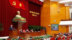 Vu du premier plénum du Comité central du Parti du 14e mandat. Photo : VNA.