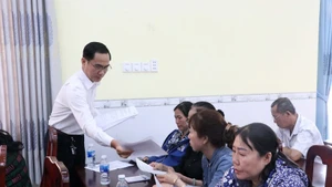 Consultation des pêcheurs sur deux projets de résolution majeurs à l’horizon 2030. Photo : VNA.