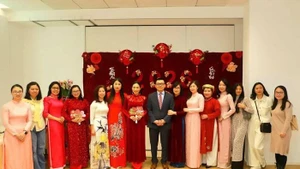 « Printemps du pays natal » renforce la solidarité et promeut l’image du Vietnam en République de Slovénie