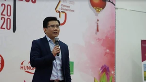 M. Pham Khanh Nam (République fédérale d'Allemagne). (Photo : Magazine Huong Viet)