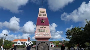 Truong Sa : un avant-poste solide, animé par la confiance envers le Parti