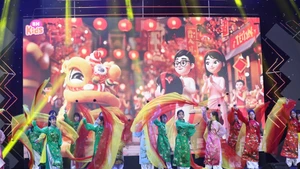 Les élèves ont l’occasion d’apprendre, de vivre et de sauvegarder les us et coutumes du pays lors du Têt, tout en exprimant leur talent et leur créativité à travers des spectacles.