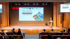 13ᵉ Conférence internationale de l'Association internationale pour le calcul statistique – Section Régionale Asiatique à Hô Chi Minh-Ville. Photo : VNA.