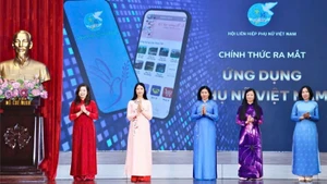 Lancement officiel de l’application « Femmes vietnamiennes ».
