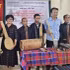 Les artistes et les membres de la classe posent pour une photo souvenir. Photo : baovanhoa.vn