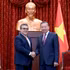 Le secrétaire général du Parti communiste du Vietnam et président vietnamien, To Lam et l’ambassadeur de l’État de Palestine, Saadi Salama. Photo : NDEL.