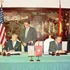 Le 5 août 1995, à Hanoï, le secrétaire d'État américain Warren Christopher et le ministre des Affaires étrangères Nguyen Manh Cam ont signé le protocole établissant officiellement les relations diplomatiques entre le Vietnam et les États-Unis. Photo : VNA.