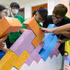 Des jeux amusants dans le cadre du cours de sciences. Photo : baoquocte.vn