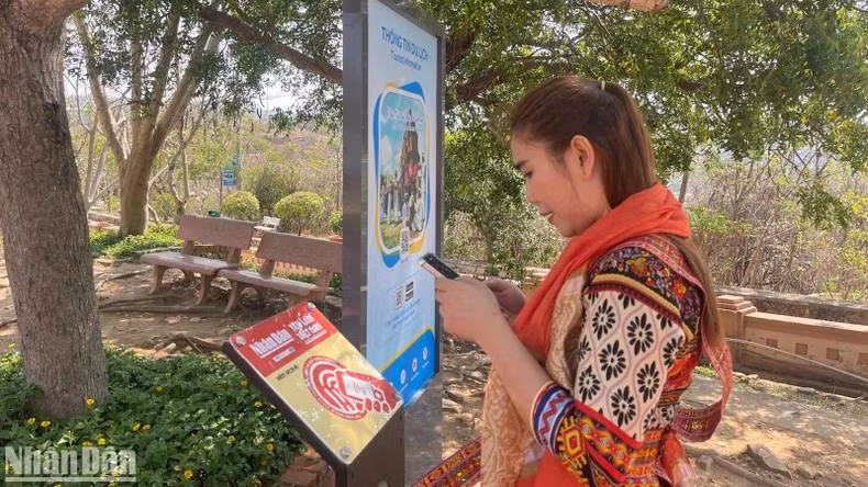 Une visiteuse partage sa photo sur « Yêu lắm Việt Nam ». Photo : NDEL.