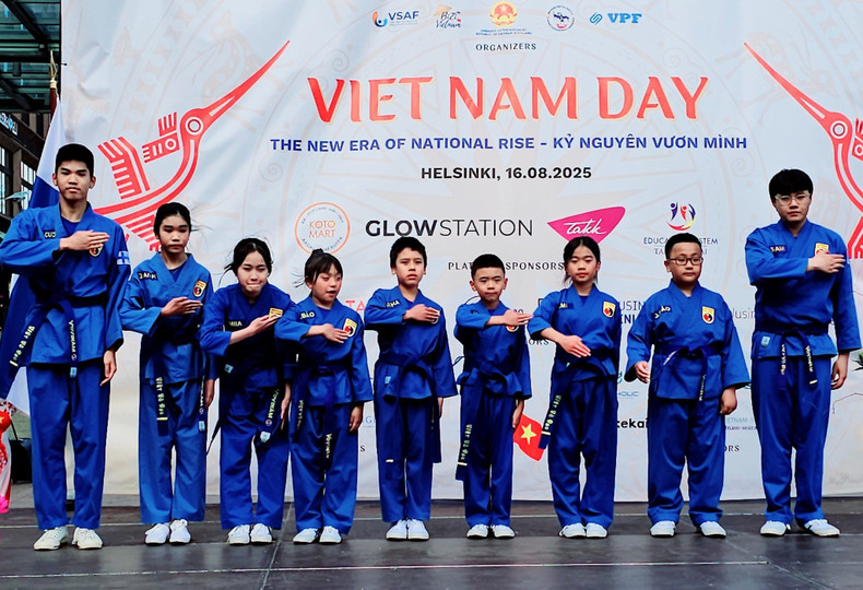 Démonstration d’arts martiaux Vovinam du Vietnam. Photo : Ambassade du Vietnam en Finlande Démonstration d’arts martiaux Vovinam du Vietnam. Photo : Ambassade du Vietnam en Finlande