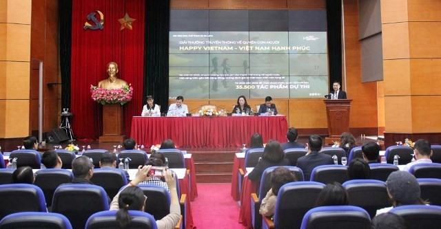 Lors de la conférence de presse sur le Vietnam Happy Fest 2025. Photo : NDEL