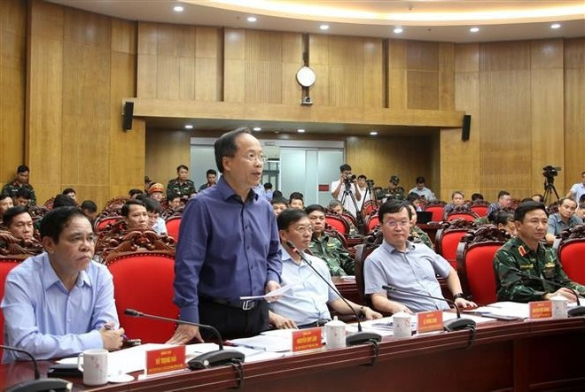 Le secrétaire du Parti provincial de Ha Tinh, Nguyen Duy Lam, rend compte de la réponse au typhon Kajiki. Photo : VNA Le secrétaire du Parti provincial de Ha Tinh, Nguyen Duy Lam, rend compte de la réponse au typhon Kajiki. Photo : VNA