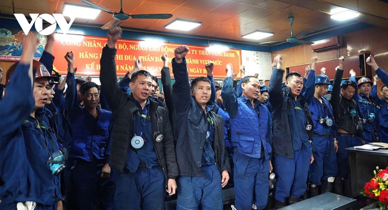 Grâce à des mouvements d’émulation, de nombreuses initiatives ont été lancées, apportant des effets concrets à la production. Photo : VOV