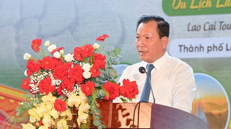 Hoang Quoc Khanh, vice-président permanent du Comité populaire de la province de Lao Cai, a affirmé que sa province s’engage fermement dans le développement du tourisme vert et durable. Photo : NDEL. khanh.jpg