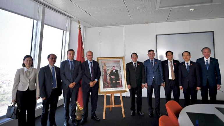 Le vice-président de l’Assemblée nationale vietnamienne, Nguyen Duc Hai, a exprimé le souhait que le Centre financier de Casablanca continue à accompagner le Vietnam dans la construction et la mise en place des centres financiers internationaux. Photo : NDEL Le vice-président de l’Assemblée nationale vietnamienne, Nguyen Duc Hai, a exprimé le souhait que le Centre financier de Casablanca continue à accompagner le Vietnam dans la construction et la mise en place des centres financiers internationaux. Photo : NDEL