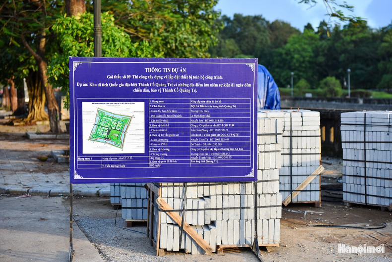 Selon la décision n°861/QĐ-TTg, le projet de restauration de l&apos;ancienne citadelle de Quang Tri s’étend sur plus de 450 hectares, avec un double objectif : préserver la valeur historique et architecturale du site, tout en restaurer l’espace commémoratif dédié aux victimes et aux héros tombés pour la patrie. Photo : hanoimoi.vn