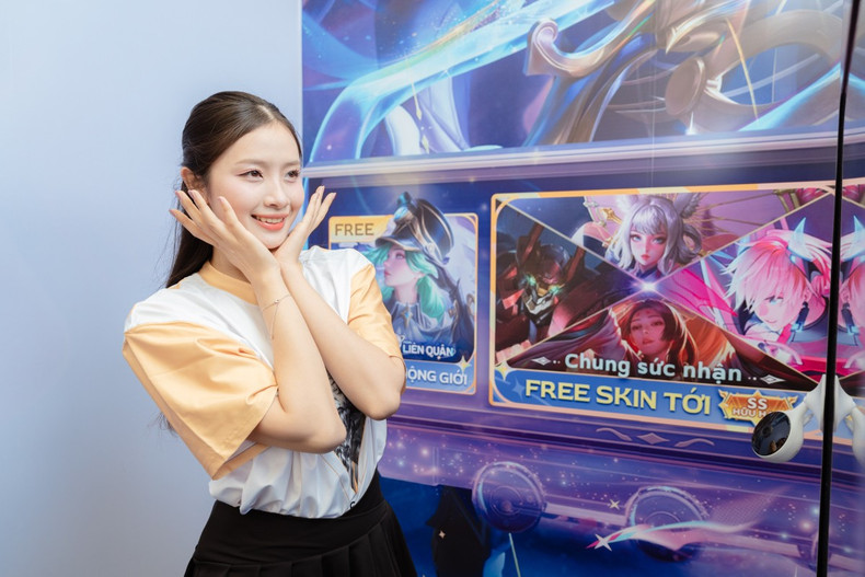 Les espaces de jeux interactifs en ligne proposent de nombreuses activités intéressantes, attirant un grand nombre de participants. Photo : vnexpress.net